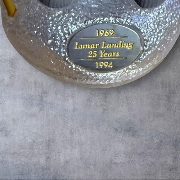 Vintage Neil Armstrong Hallmark Christmas Ornament The Eagle Has Landed - Picture 5 of 8